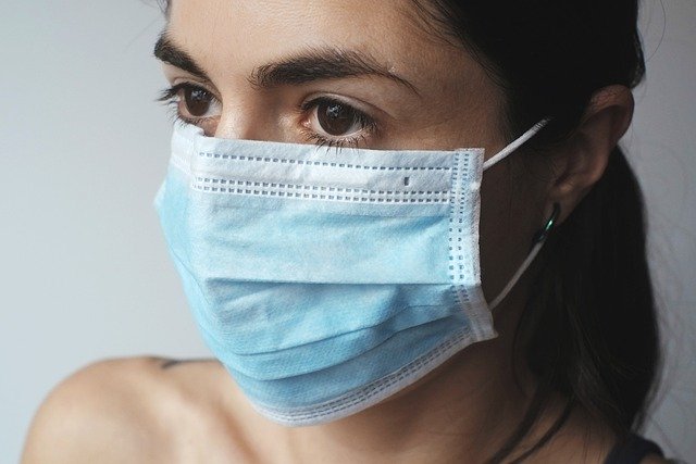 Face mask tips for bad breath and dry mouth during COVID-19 pandemic
